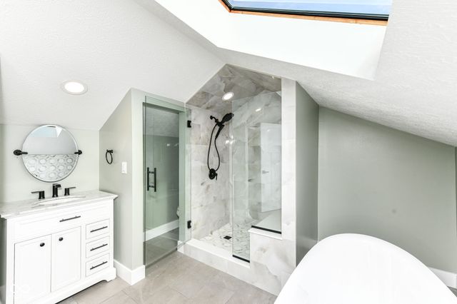 12370 Camberley Lane, Carmel, IN 46033