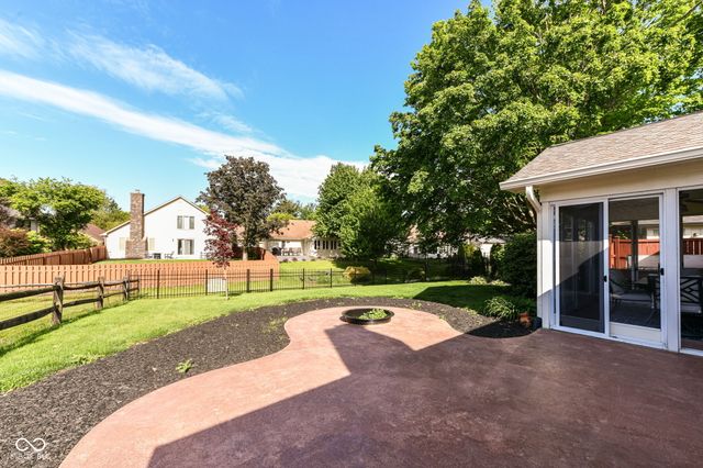 12370 Camberley Lane, Carmel, IN 46033