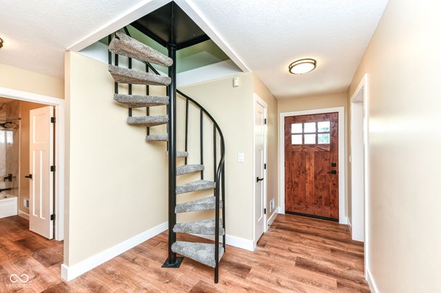 12370 Camberley Lane, Carmel, IN 46033
