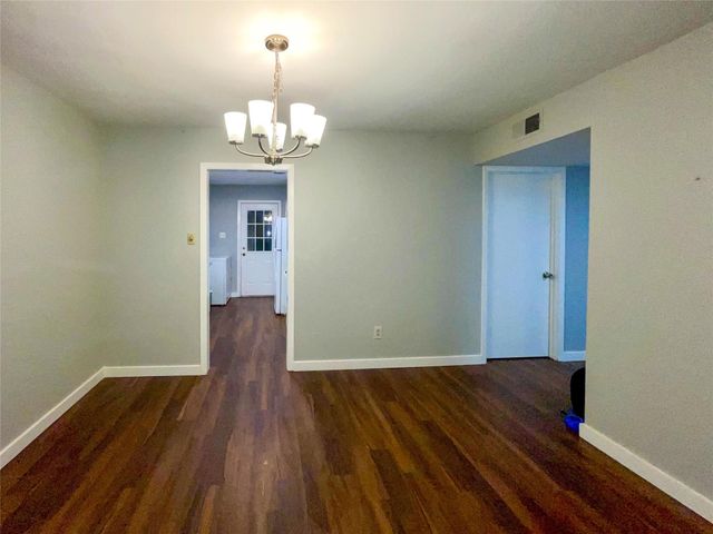 2675 Gessner Road 103, Houston, TX 77080