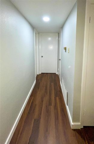 2675 Gessner Road 103, Houston, TX 77080