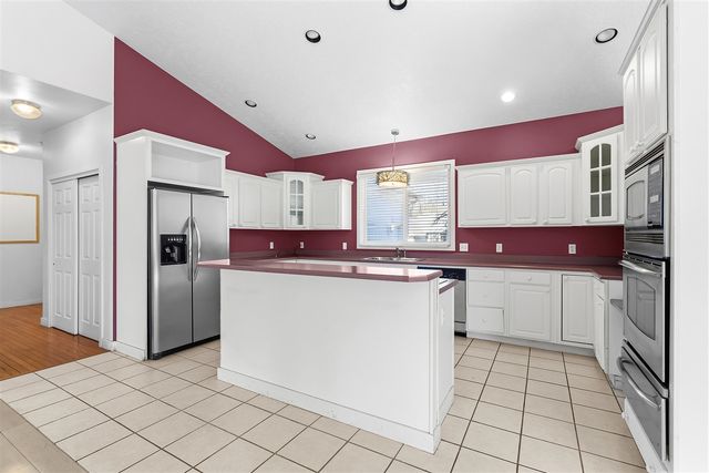 7625 Timberview Avenue, Kalamazoo, MI 49009