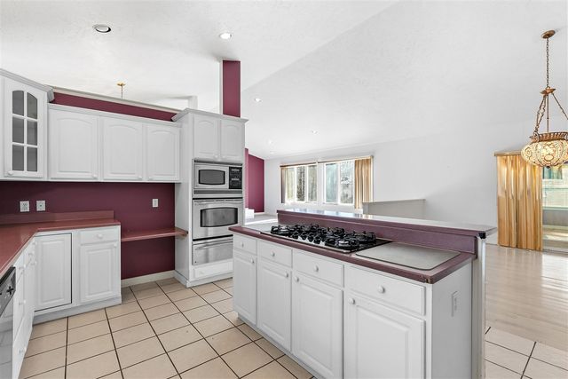 7625 Timberview Avenue, Kalamazoo, MI 49009