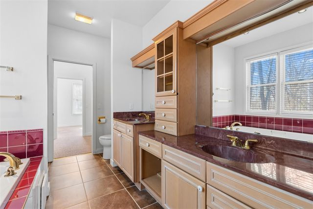 7625 Timberview Avenue, Kalamazoo, MI 49009