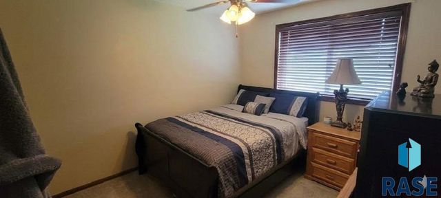 2401 E Baxter Cir Circle, Sioux Falls, SD 57108