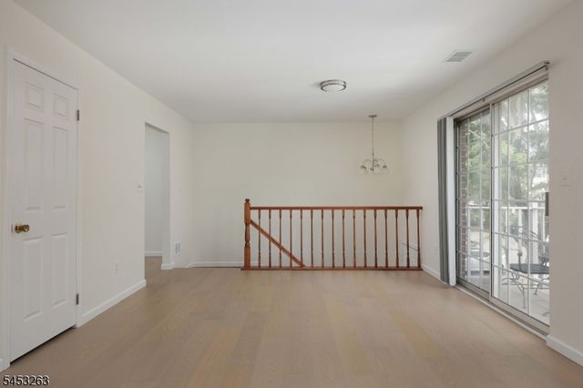 33 Holly St, Jersey City, NJ 07305