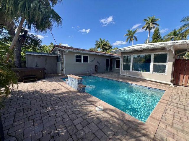 1042 Tyler Street, Hollywood, FL 33019