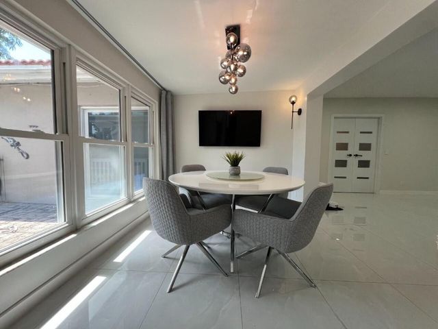 1042 Tyler Street, Hollywood, FL 33019