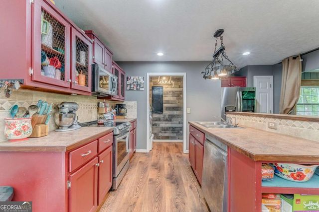 264 Fox Den Circle, Jasper, GA 30143