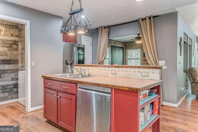 264 Fox Den Circle, Jasper, GA 30143