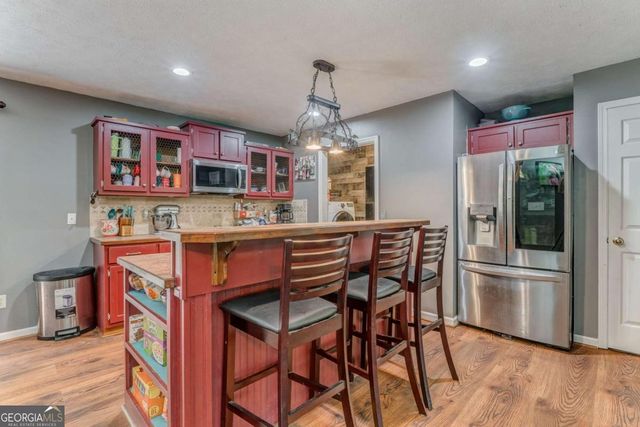 264 Fox Den Circle, Jasper, GA 30143