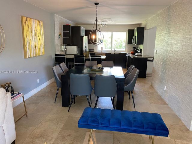 1103 Washington St, Hollywood, FL 33019