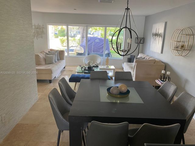 1103 Washington St, Hollywood, FL 33019