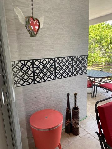 1103 Washington St, Hollywood, FL 33019