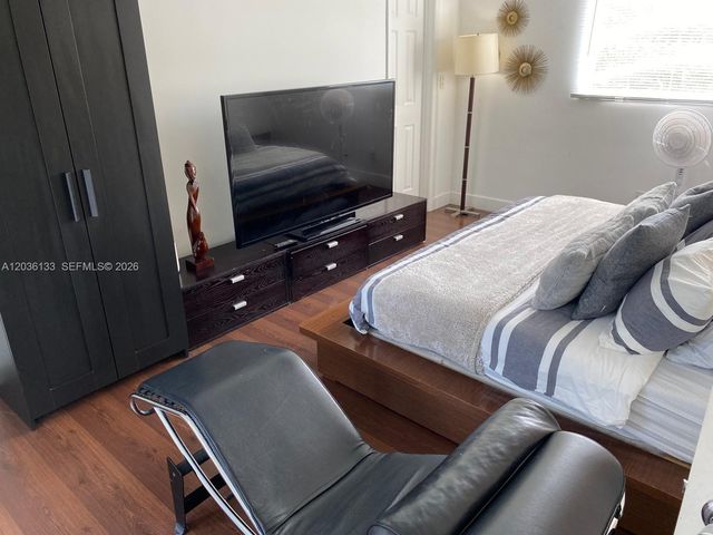 1103 Washington St, Hollywood, FL 33019
