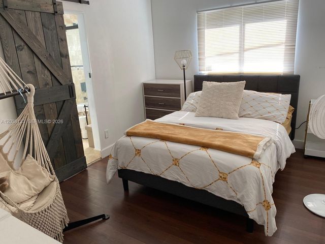 1103 Washington St, Hollywood, FL 33019