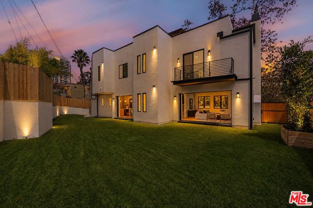 1325 Thayer Avenue, Los Angeles, CA 90024