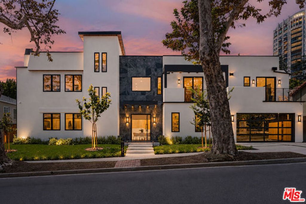 1325 Thayer Avenue, Los Angeles, CA 90024