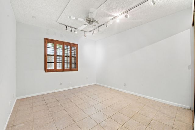 448 PIEDMONT J 448, Delray Beach, FL 33484