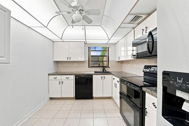 448 PIEDMONT J 448, Delray Beach, FL 33484