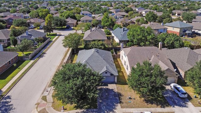 3300 Winding Shore LN, Pflugerville, TX 78660