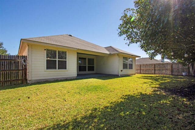 3300 Winding Shore LN, Pflugerville, TX 78660