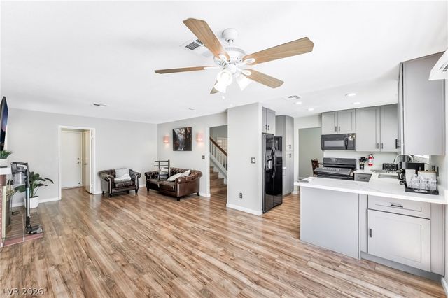 7531 Kalmalii Avenue, Las Vegas, NV 89147