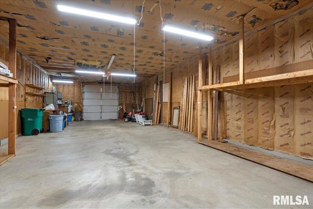 730 W ASH Street, Springfield, IL 62704
