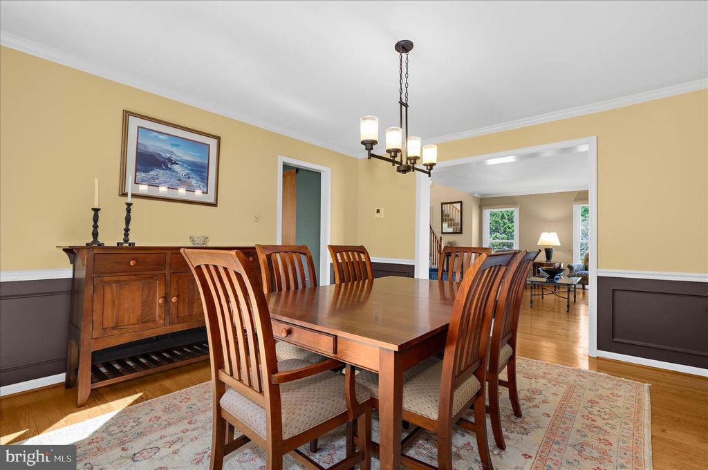 Image 10 of property listing at 3804 PORTMAN PL, Ellicott City, MD 21042