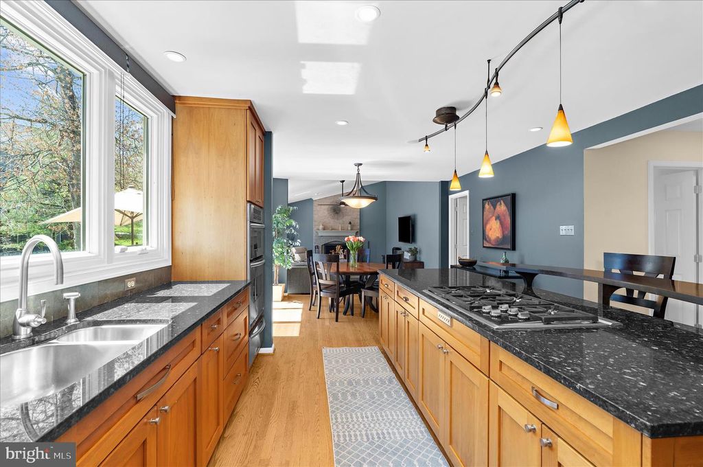 Image 12 of property listing at 3804 PORTMAN PL, Ellicott City, MD 21042