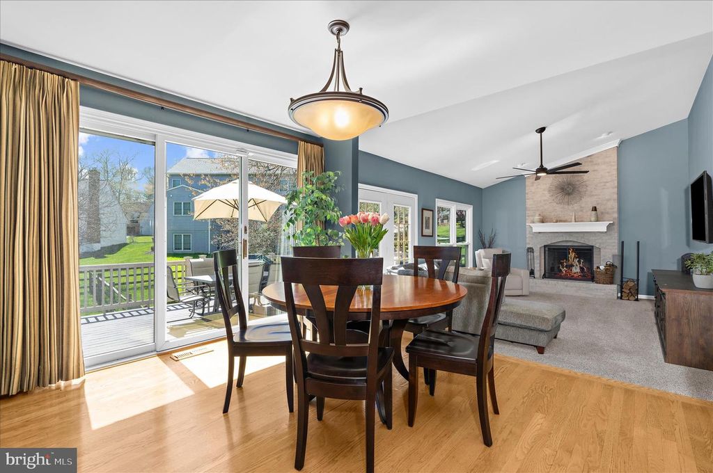 Image 16 of property listing at 3804 PORTMAN PL, Ellicott City, MD 21042