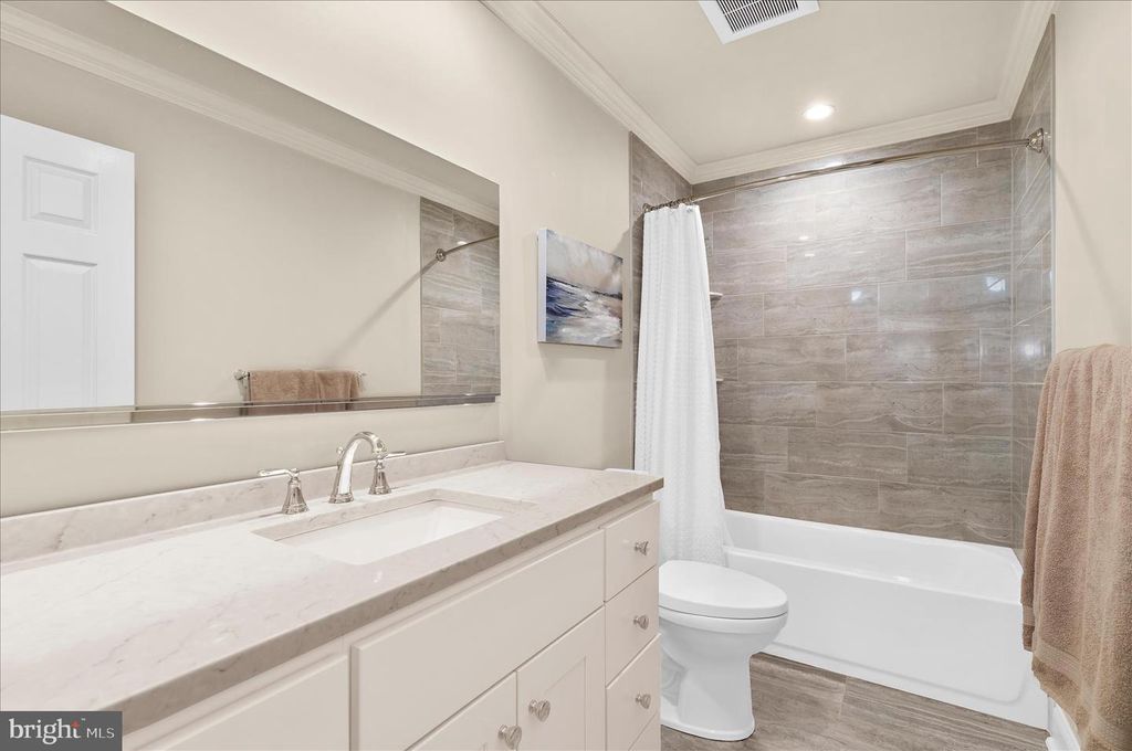 Image 39 of property listing at 3804 PORTMAN PL, Ellicott City, MD 21042