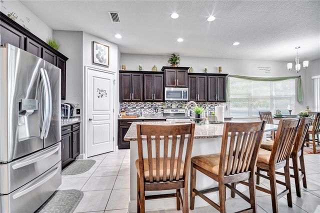 2806 W SAINT ISABEL STREET, Tampa, FL 33607