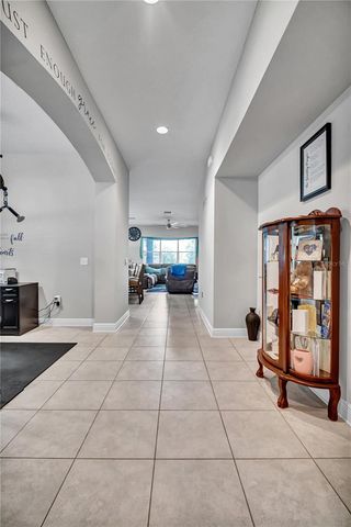 2806 W SAINT ISABEL STREET, Tampa, FL 33607