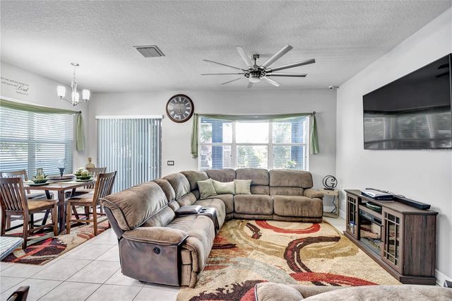 2806 W SAINT ISABEL STREET, Tampa, FL 33607