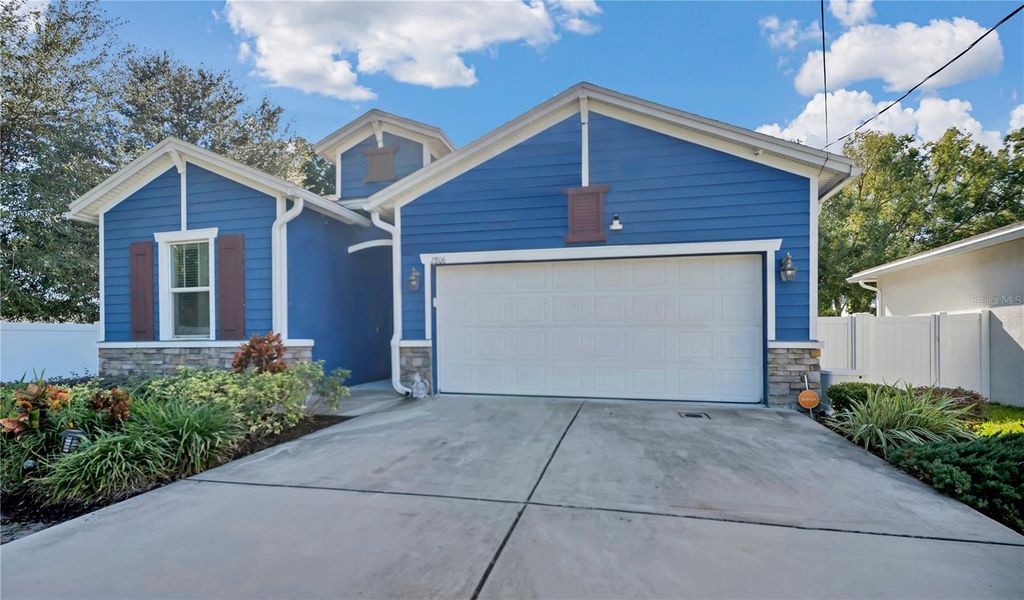 2806 W SAINT ISABEL STREET, Tampa, FL 33607