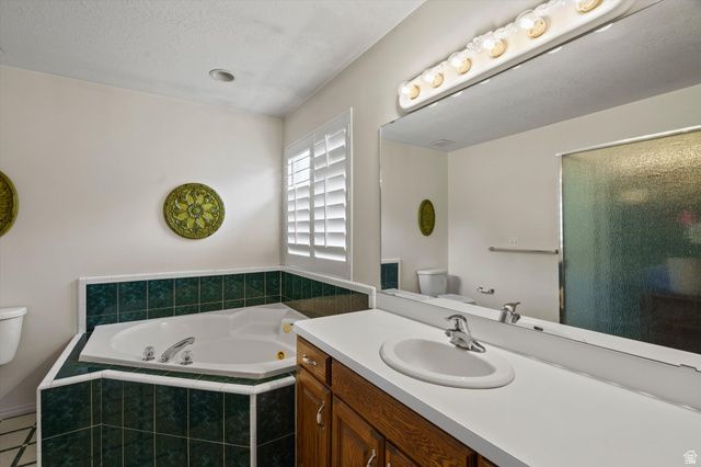 1848 W 1520 N, Clinton, UT 84015