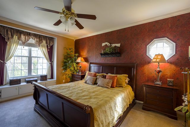 1639 N Woodridge Dr, Wichita, KS 67206