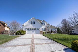 1639 N Woodridge Dr, Wichita, KS 67206