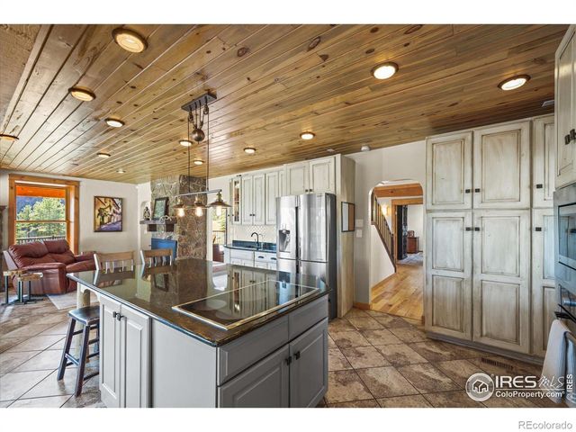 3665 Colard Lane, Lyons, CO 80540