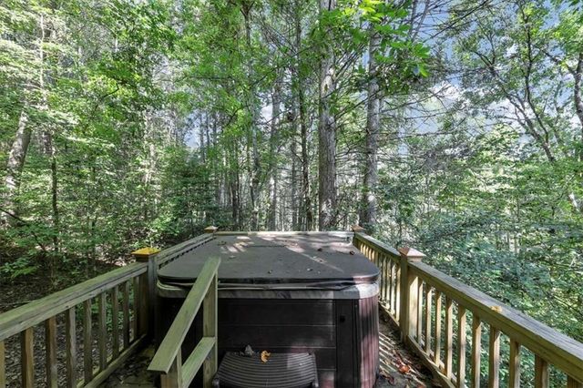 357 Hemlock Trail, Blue Ridge, GA 30513