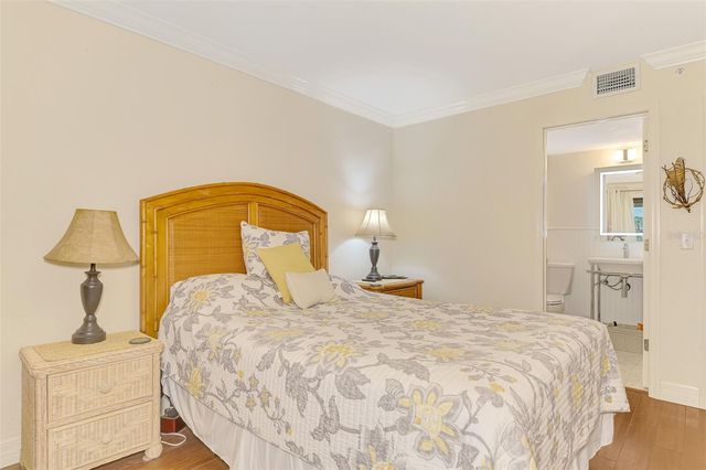 6610 GASPARILLA PINES BOULEVARD 202, Englewood, FL 34224