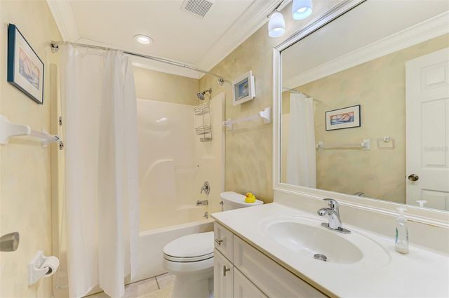 6610 GASPARILLA PINES BOULEVARD 202, Englewood, FL 34224