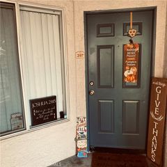 1015 La Terraza 207, Corona, CA 92879