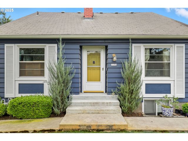 3194 Ne REGENTS Dr, Portland, OR 97212