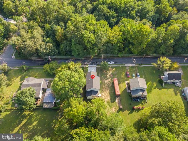 86 PEACH, Westville, NJ 08093