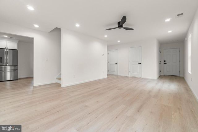 86 PEACH, Westville, NJ 08093