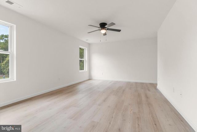 86 PEACH, Westville, NJ 08093