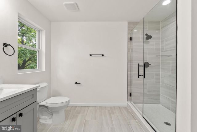 86 PEACH, Westville, NJ 08093