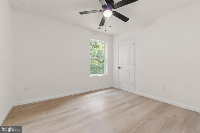 86 PEACH, Westville, NJ 08093